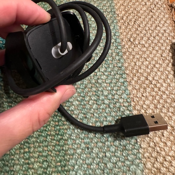 ⭐️5 for $20⭐️ Fitbit Versa Charging Cable - Picture 3 of 3